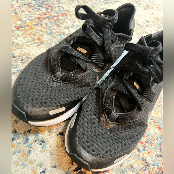 Women’s Nike shoes - Picture 6 of 9